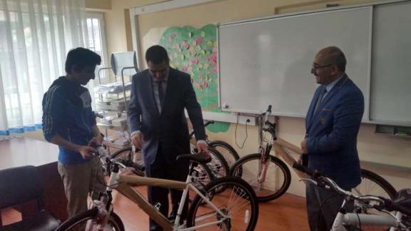 Türkiye Sağlıklı Beslenme ve Hareketli Hayat Programı Kapsamında 21 Öğrencimize Bisikletleri Teslim Edildi.
