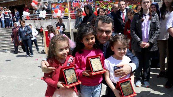 23 Nisan Ulusal Egemenlik ve Çocuk Bayramı Büyük Bir Coşkuyla kutlandı