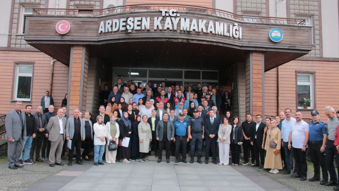 Ardeşen Eğitimde Birleşiyor..